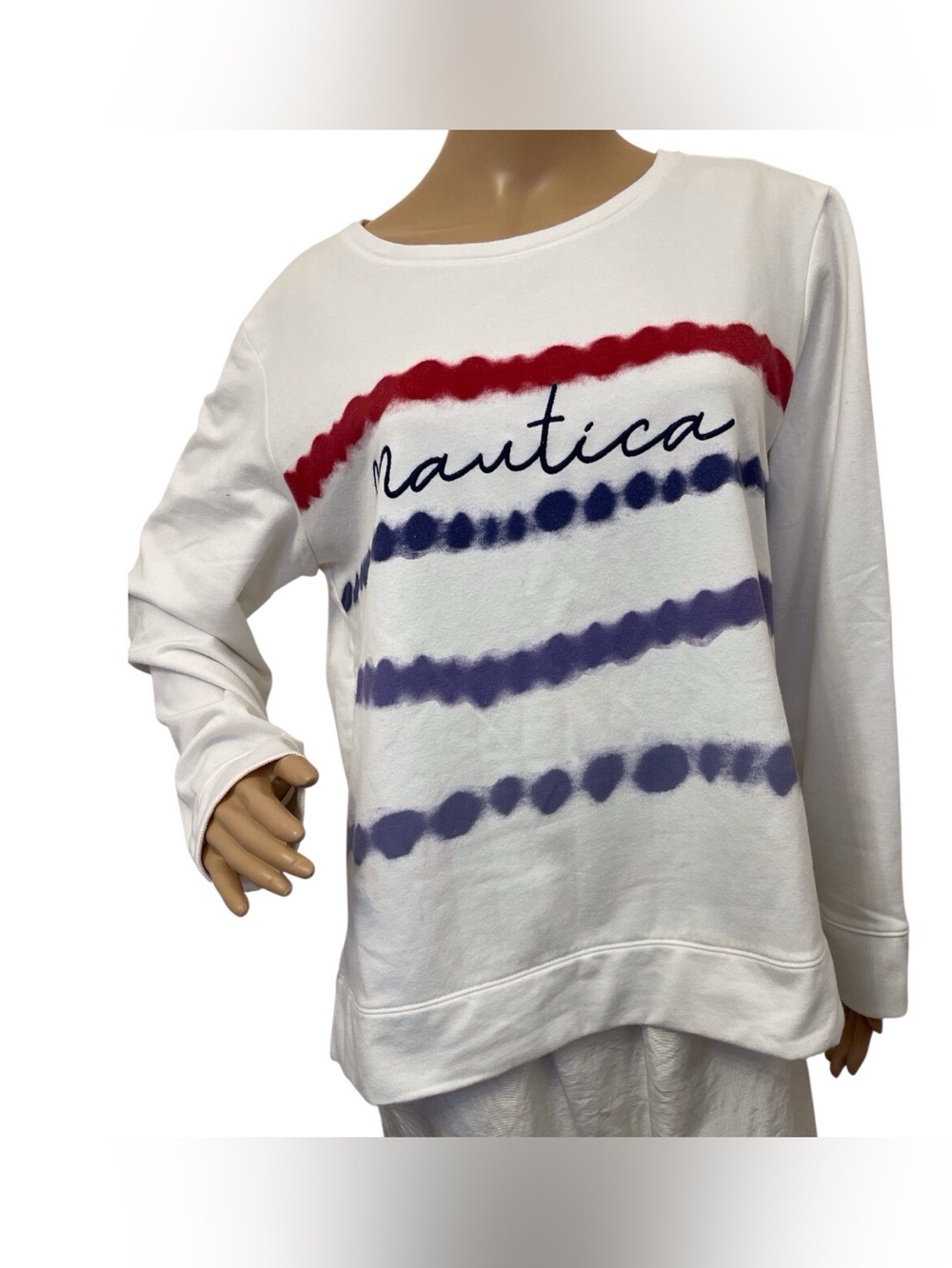 Nautica Women's XL White Sweatshirt .